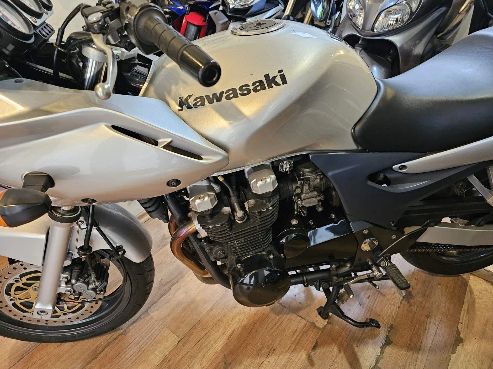 Kawasaki Zr 750S - изображение 8