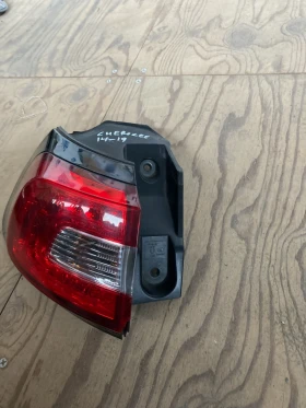 Ляв стоп за Jeep Cherokee 14-19, снимка 1