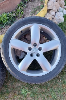 Гуми с джанти Nokian 235/45R18, снимка 1