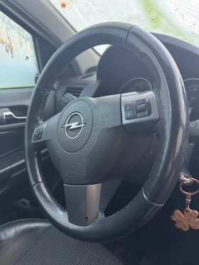 Opel Astra H Cosmo - 2400 € / 4693.99 лв. - 90984320 7
