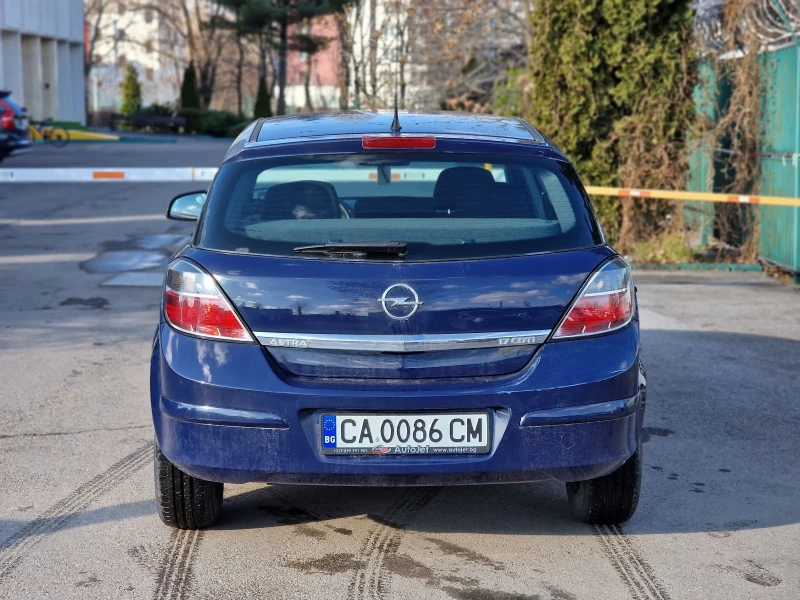 Opel Astra 1.7CDTI 110K.C., снимка 5 - Автомобили и джипове - 48131870