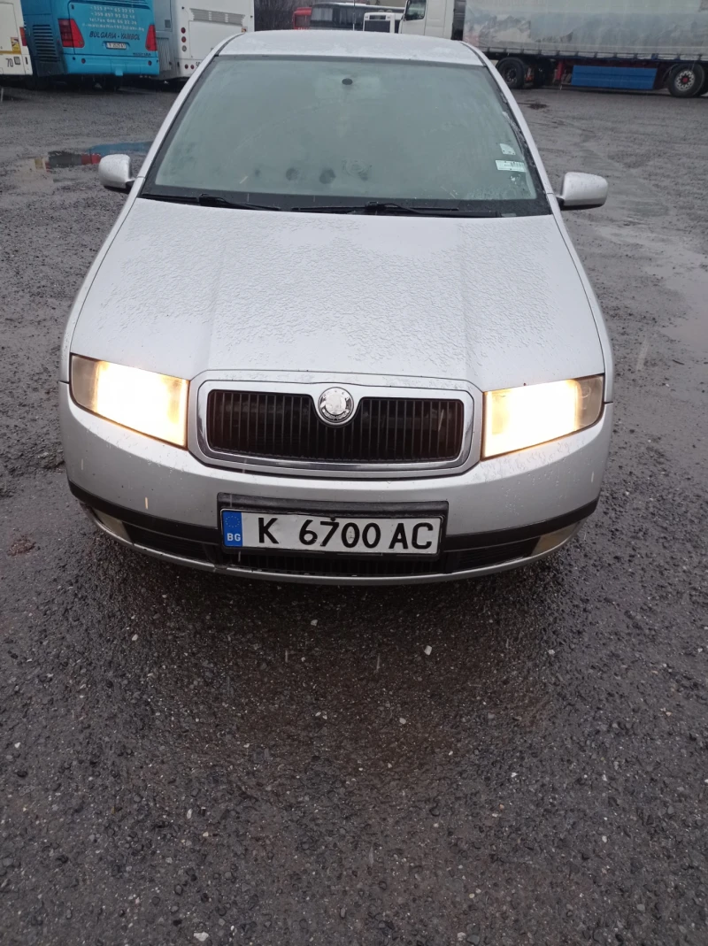 Skoda Fabia Седан, снимка 1 - Автомобили и джипове - 48643164