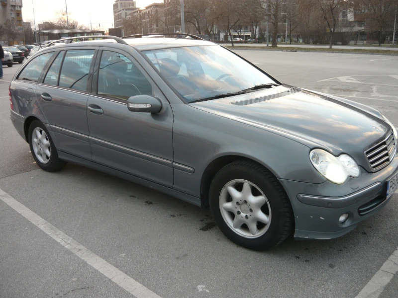 Mercedes-Benz C 200, снимка 2 - Автомобили и джипове - 49349106