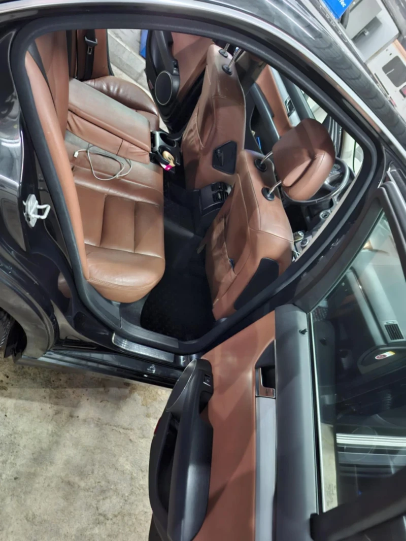 Mercedes-Benz C 200, снимка 3 - Автомобили и джипове - 52473094