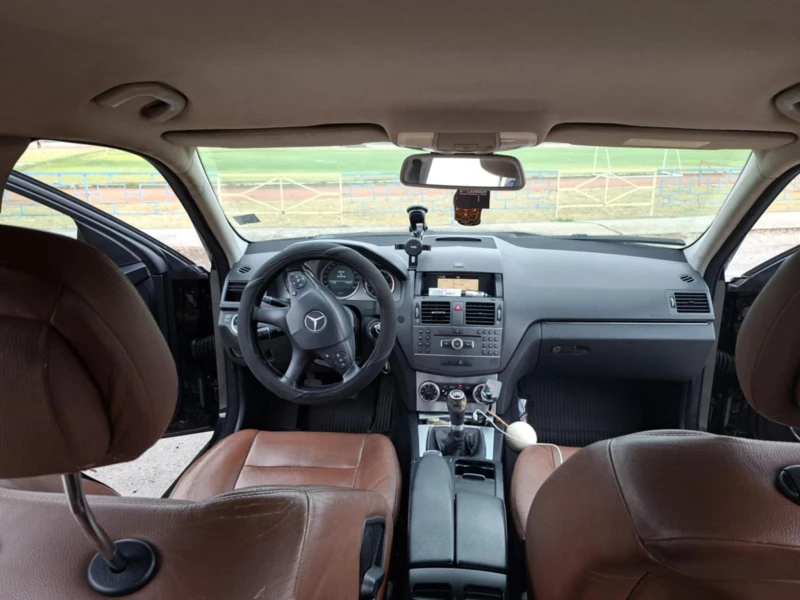 Mercedes-Benz C 200, снимка 6 - Автомобили и джипове - 52473094