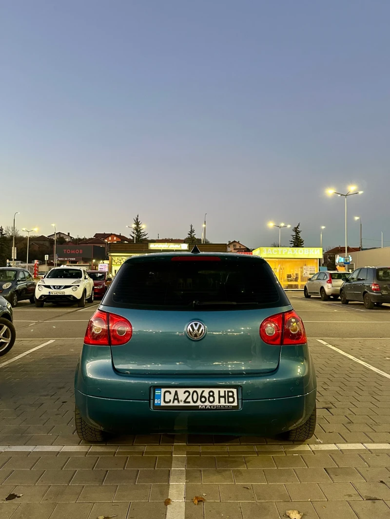 VW Golf, снимка 5 - Автомобили и джипове - 52338110