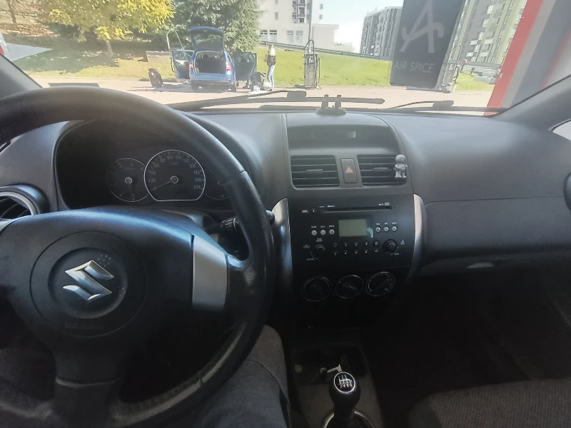 Suzuki SX4, снимка 3 - Автомобили и джипове - 52555228