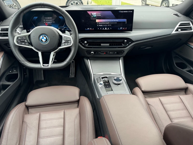 BMW 330 e xDrive Touring, снимка 10 - Автомобили и джипове - 52928189