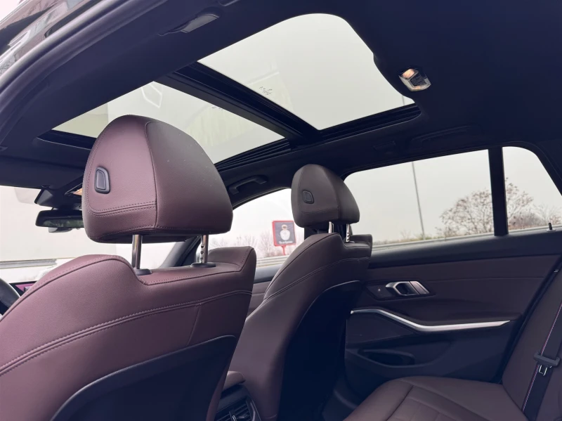 BMW 330 e xDrive Touring, снимка 16 - Автомобили и джипове - 52928189