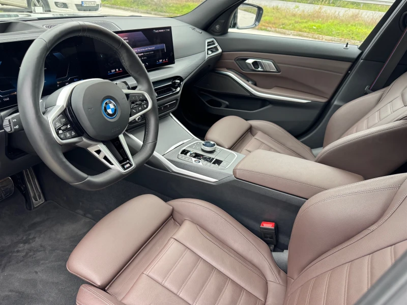 BMW 330 e xDrive Touring, снимка 6 - Автомобили и джипове - 52928189