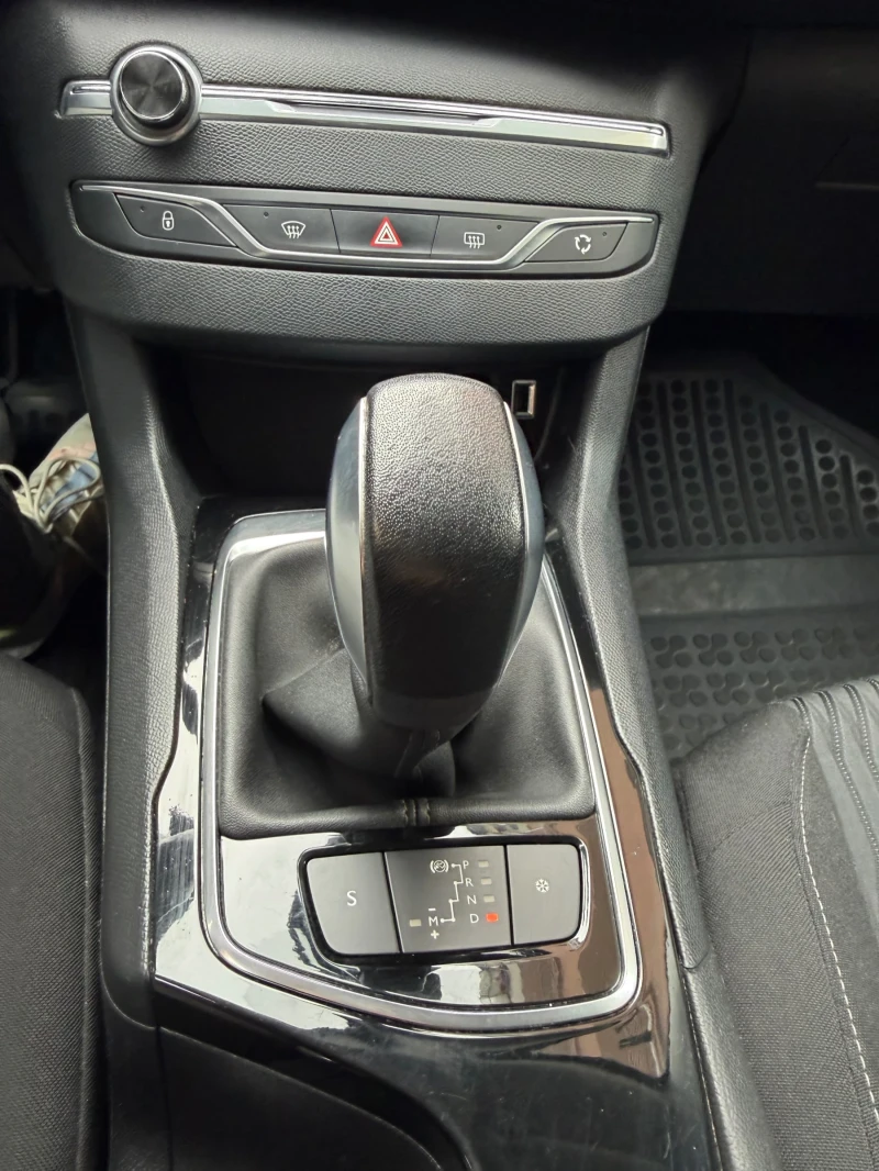 Peugeot 308, снимка 14 - Автомобили и джипове - 53452679