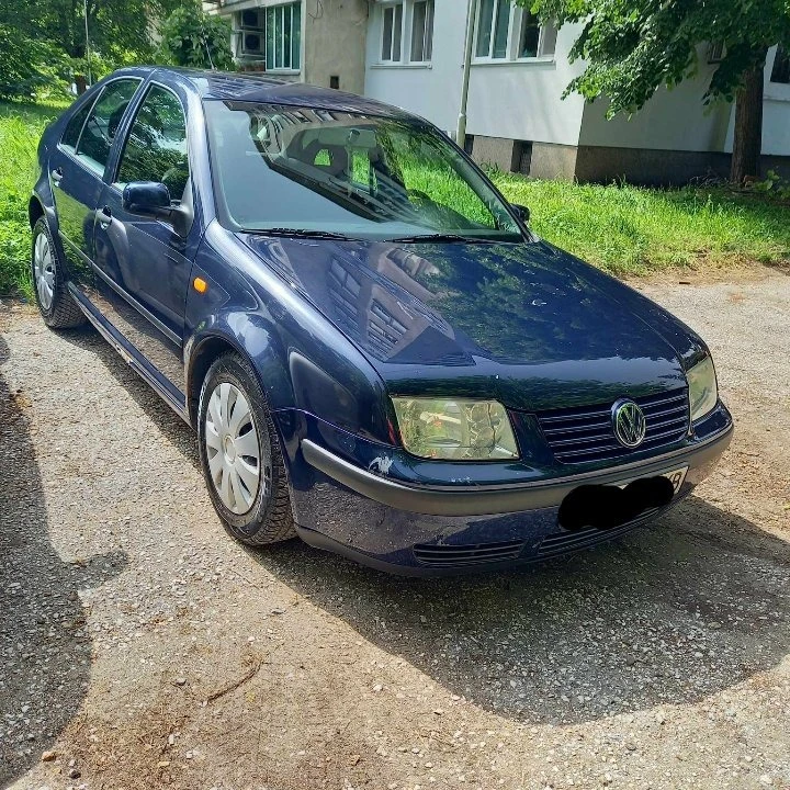 VW Bora Face lift, снимка 1 - Автомобили и джипове - 47187594