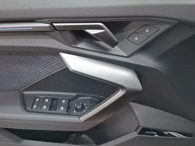 Audi Rs3 Sportback = NEW = Black Optic Plus Гаранция, снимка 4 - Автомобили и джипове - 53916323