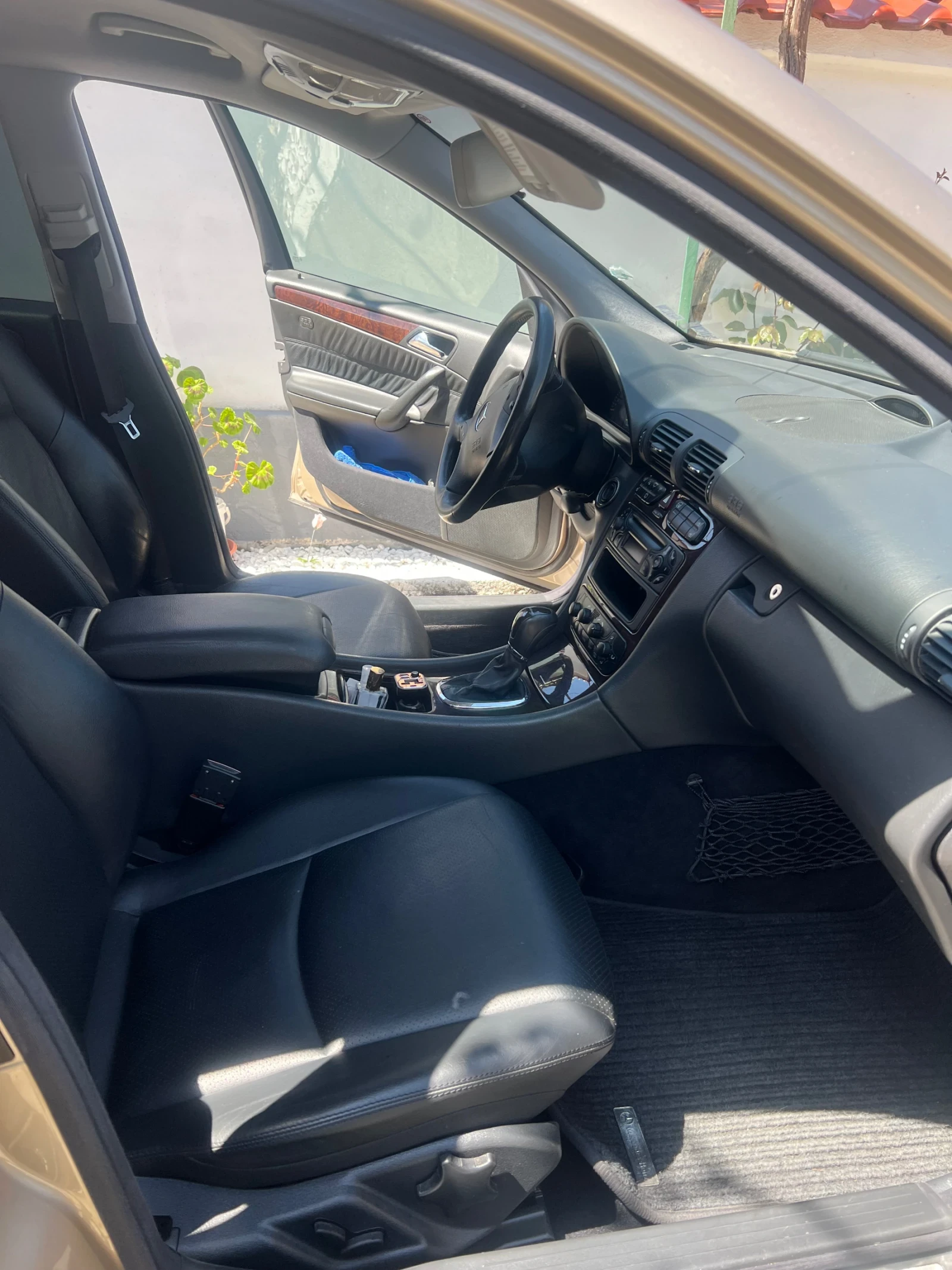 Mercedes-Benz C 180 Kompressor - изображение 9