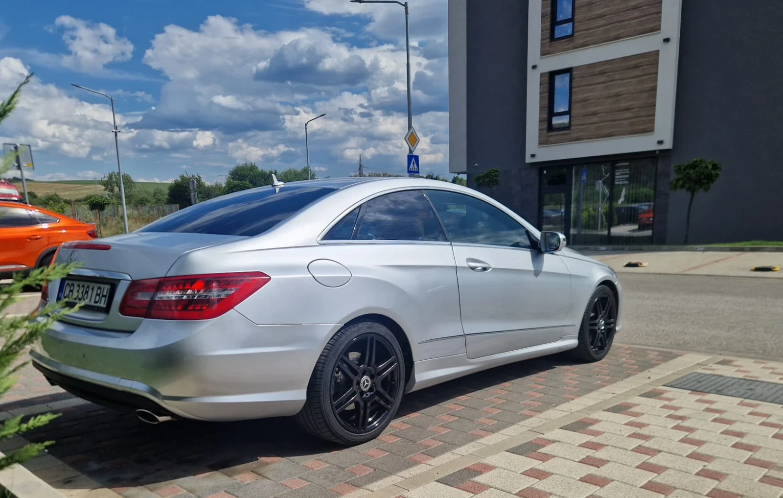 Mercedes-Benz E 350 CDI AMG line - изображение 6
