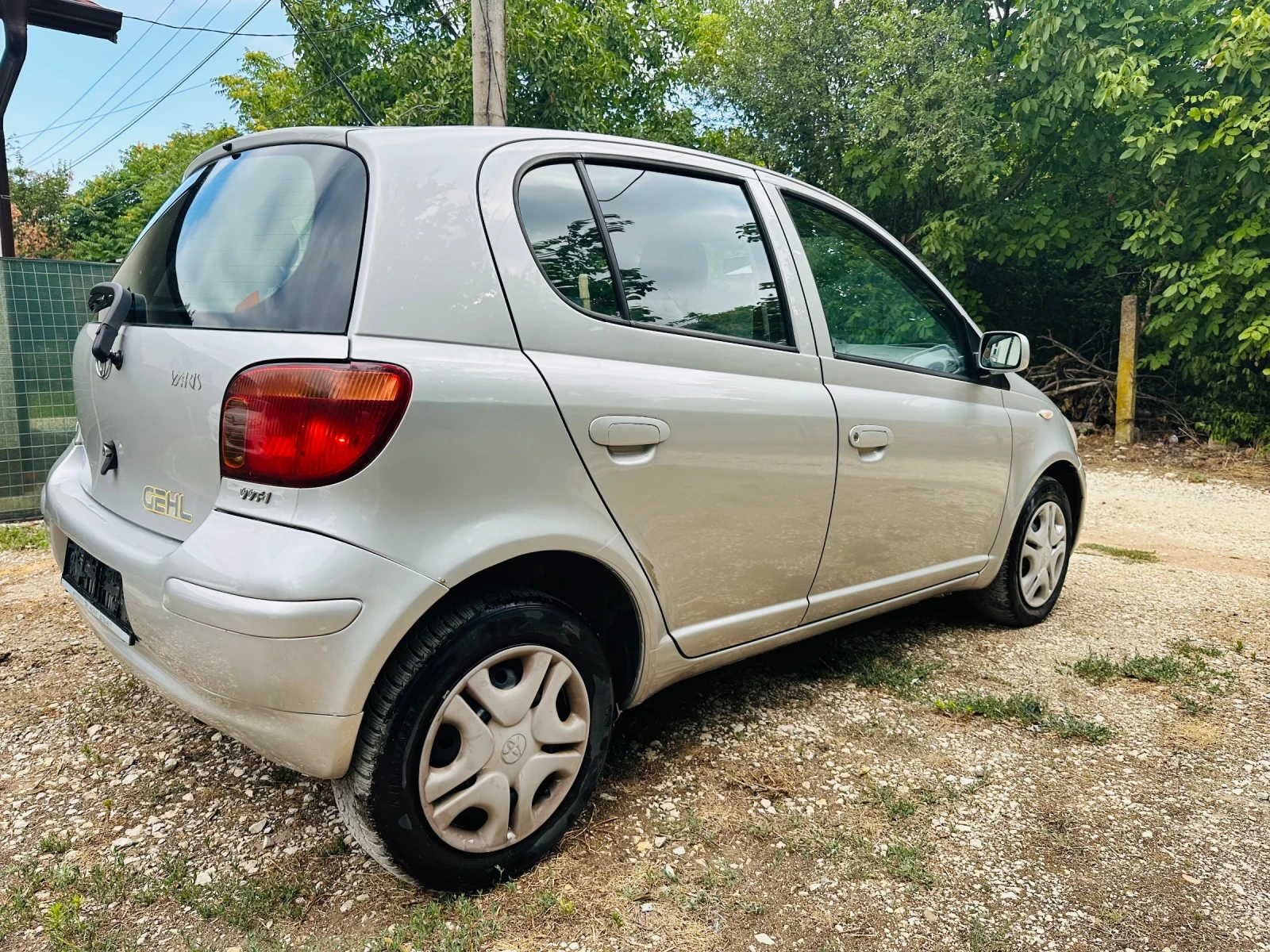Toyota Yaris 1.3 87кс Facelift - изображение 5