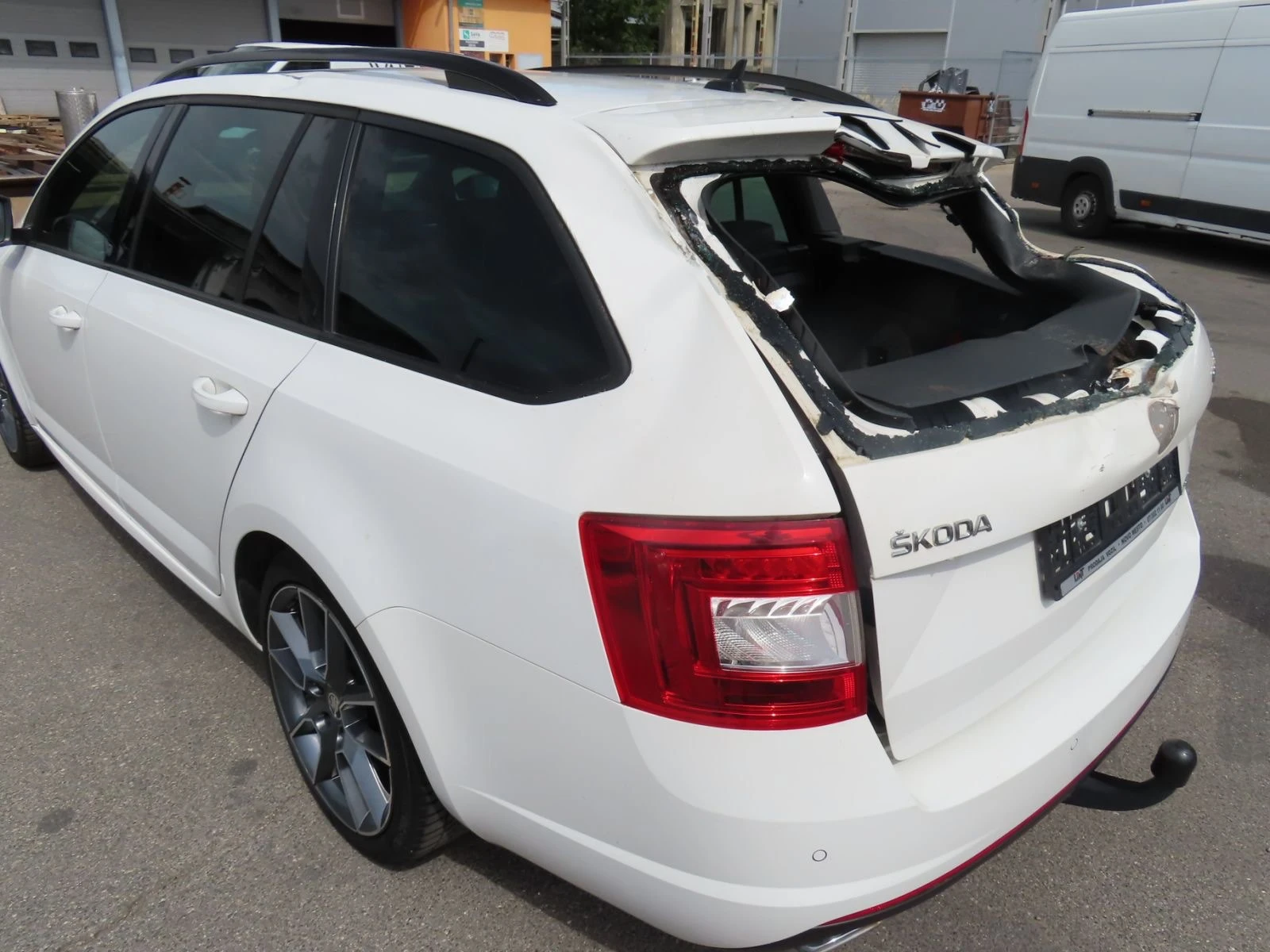 Skoda Octavia 2.0D VRS 184 - изображение 6