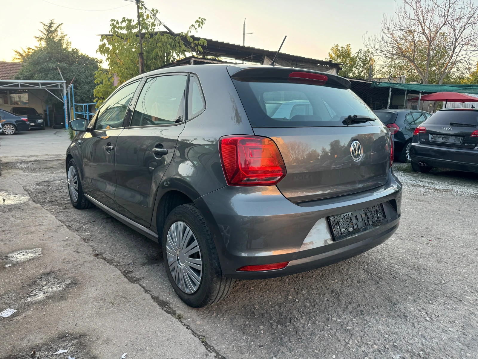 VW Polo 1.4TDi 75HP KLIMATIK NAVI FACE 2017G EURO 6 NOVA - изображение 6