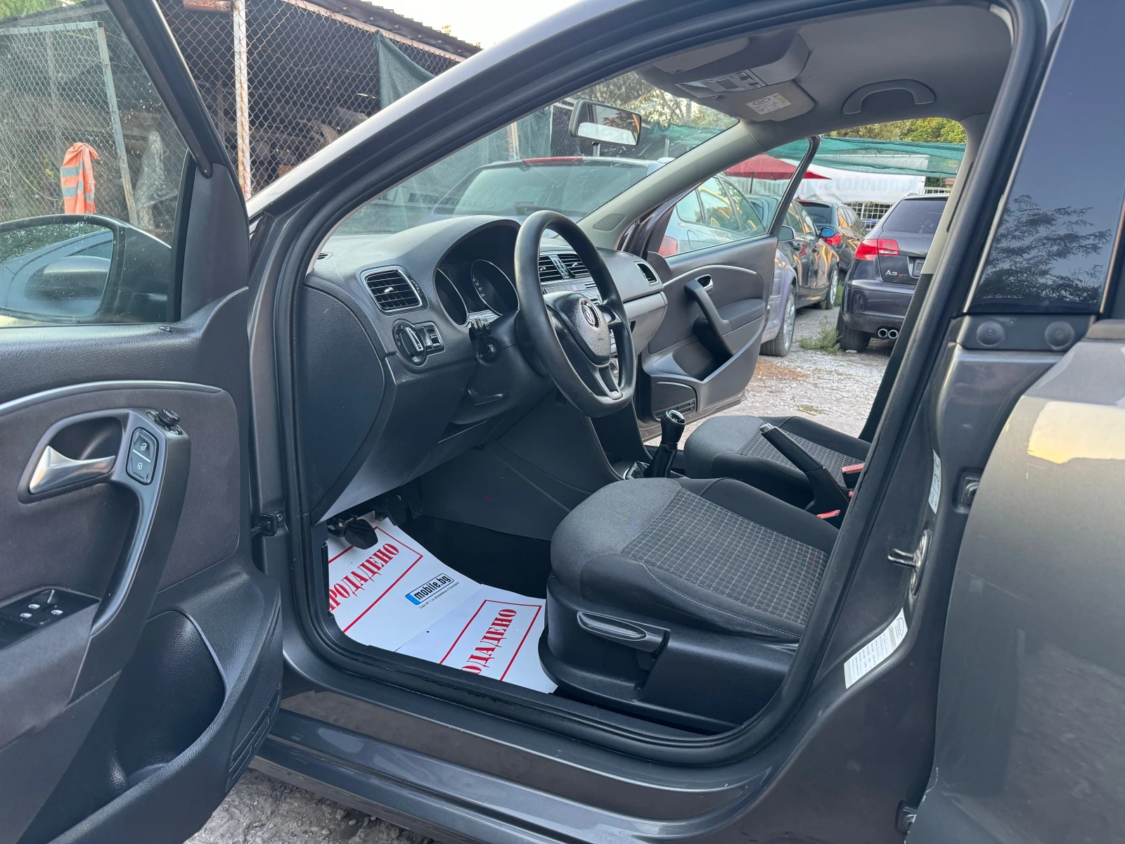 VW Polo 1.4TDi 75HP KLIMATIK NAVI FACE 2017G EURO 6 NOVA - изображение 9