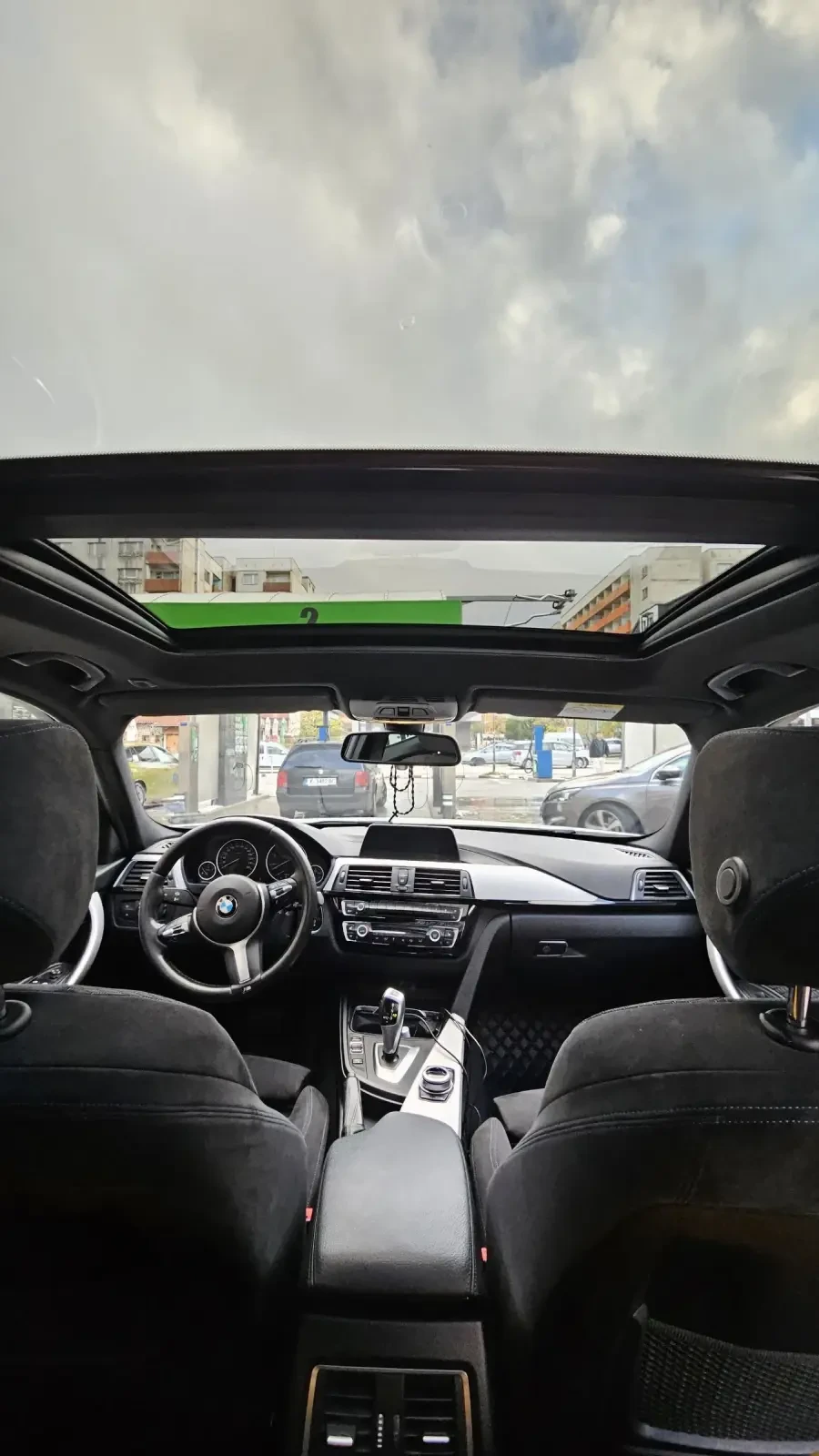 BMW 320 BMW 320d xDrive M-pack | Mobile.bg   13