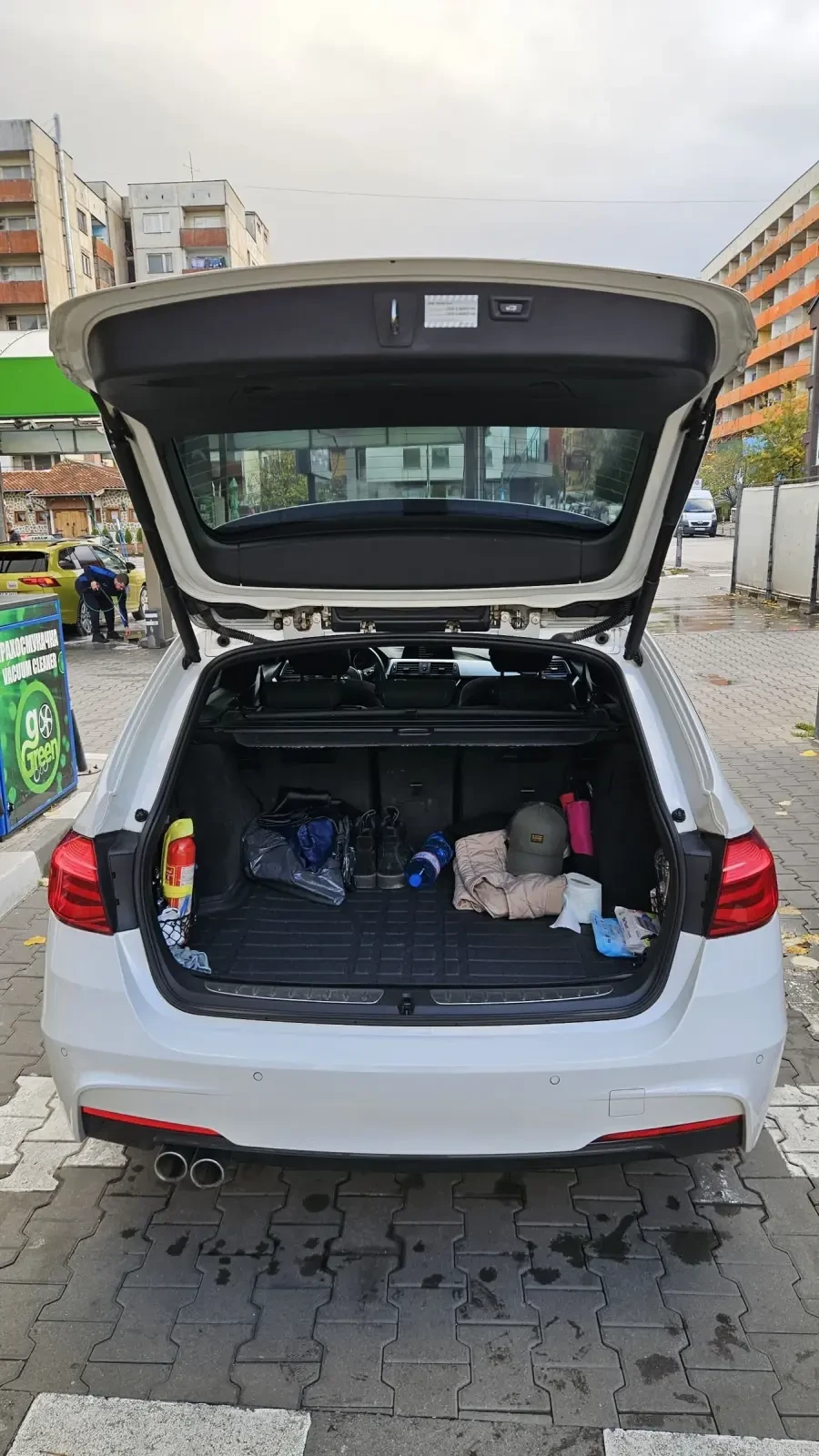 BMW 320 BMW 320d xDrive M-pack | Mobile.bg   16