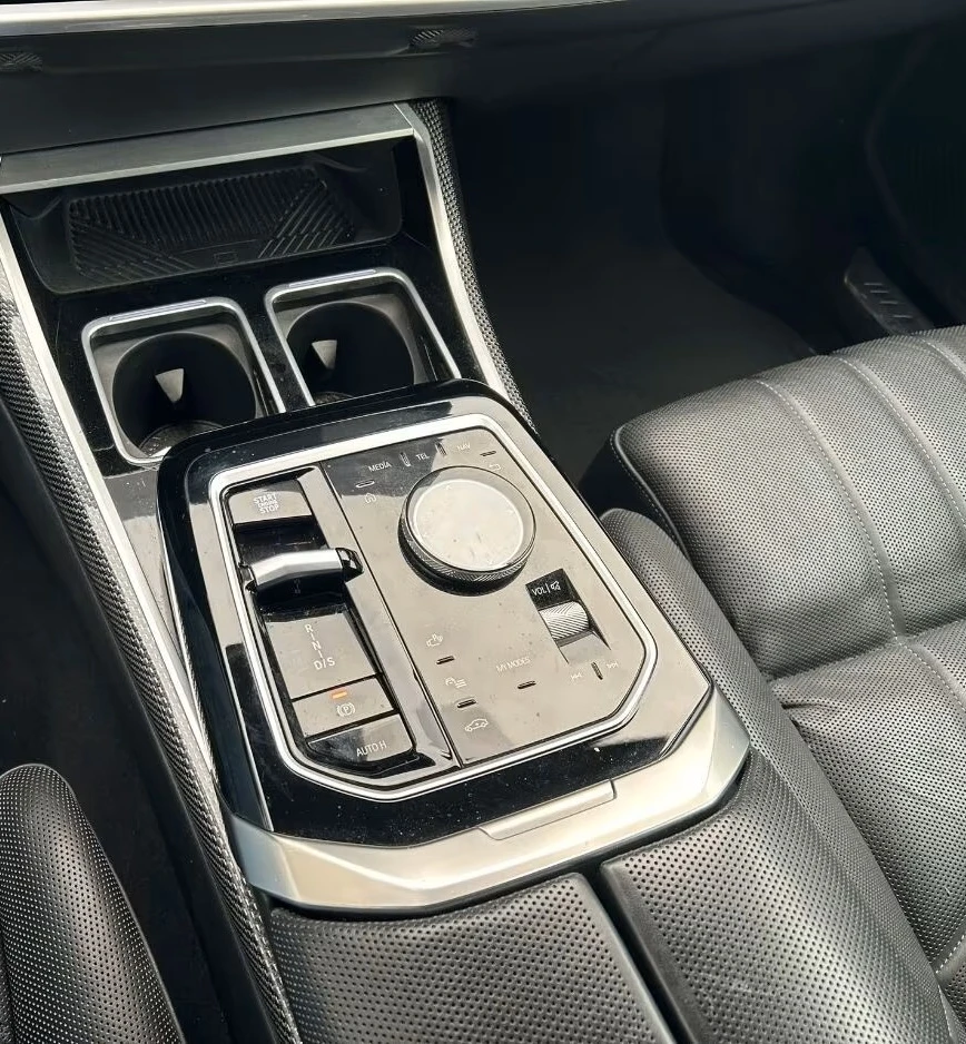 BMW 740 M-Sport xDrive - изображение 7