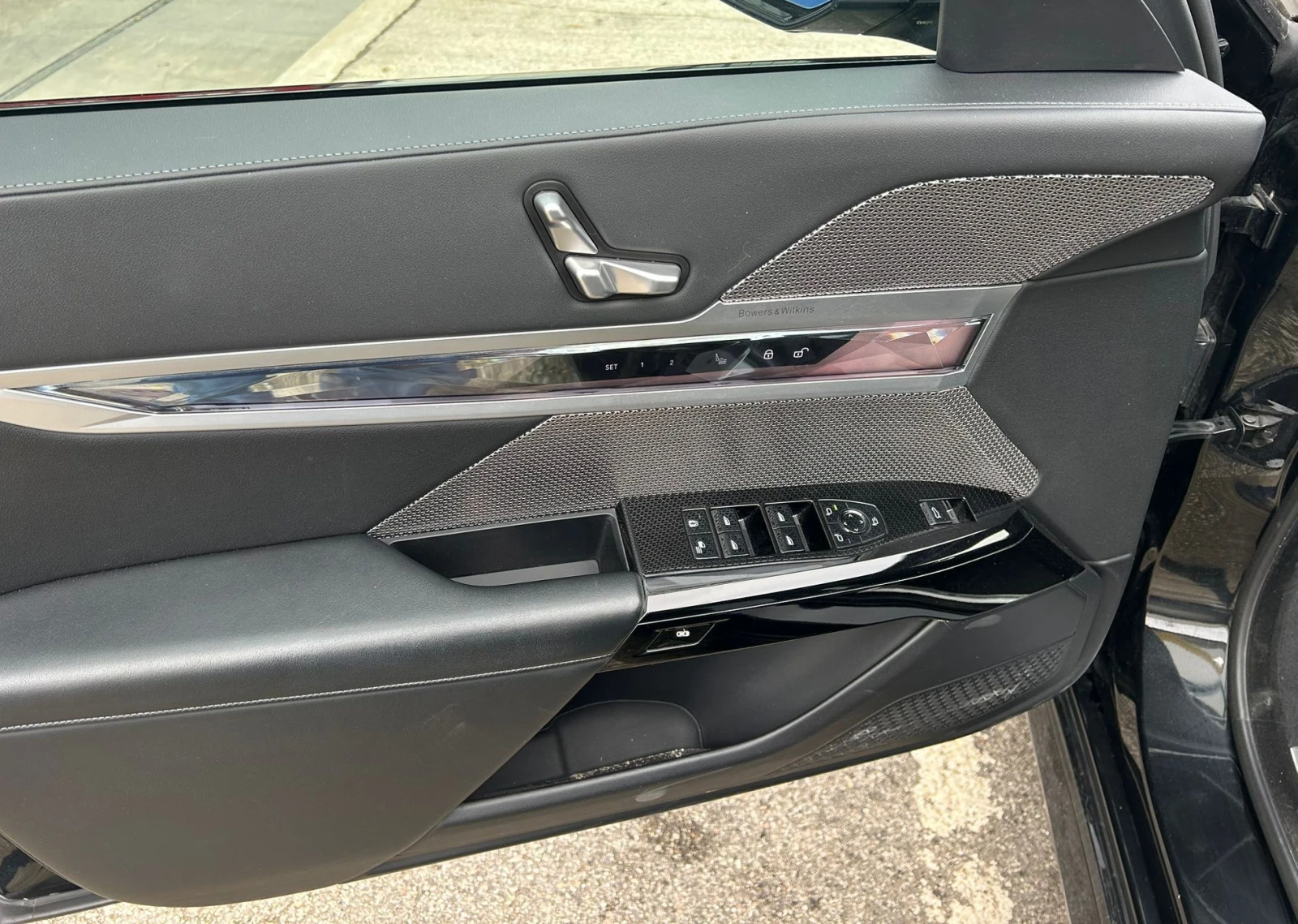 BMW 740 M-Sport xDrive - изображение 5