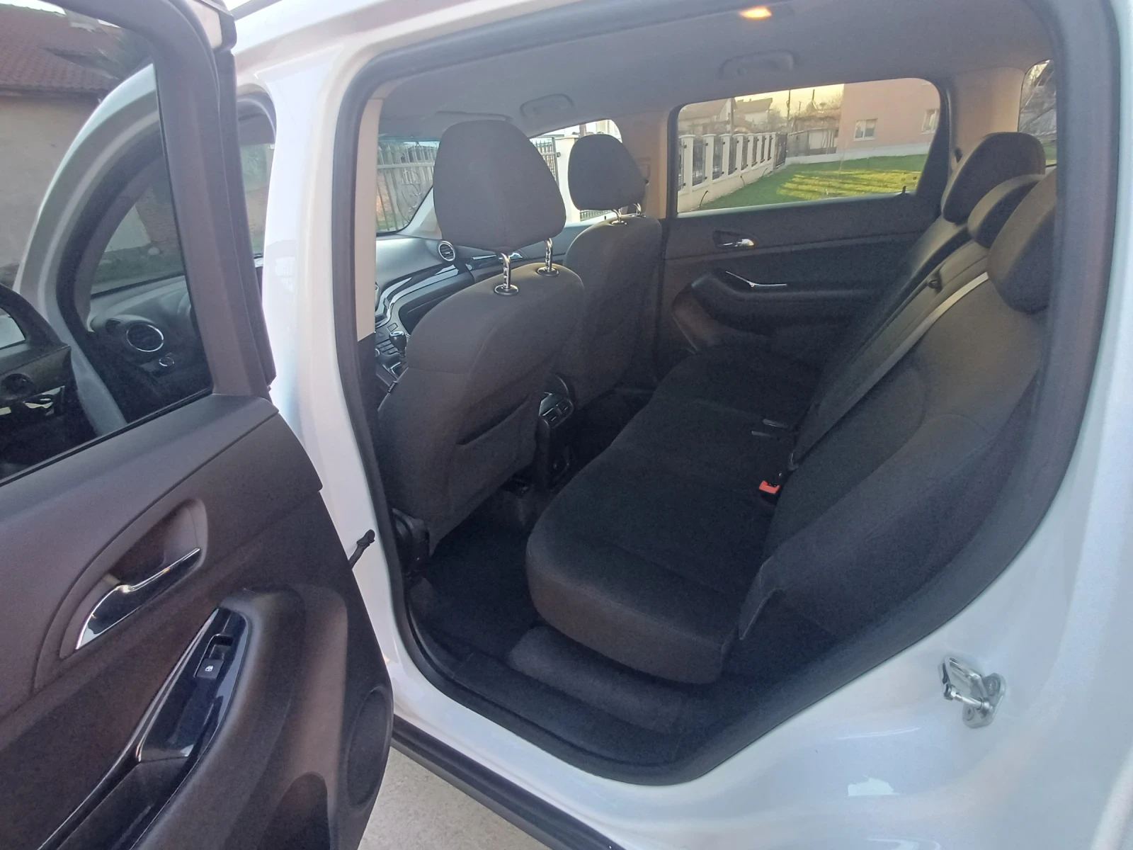 Chevrolet Orlando 1.8 Фабрична газ - изображение 9