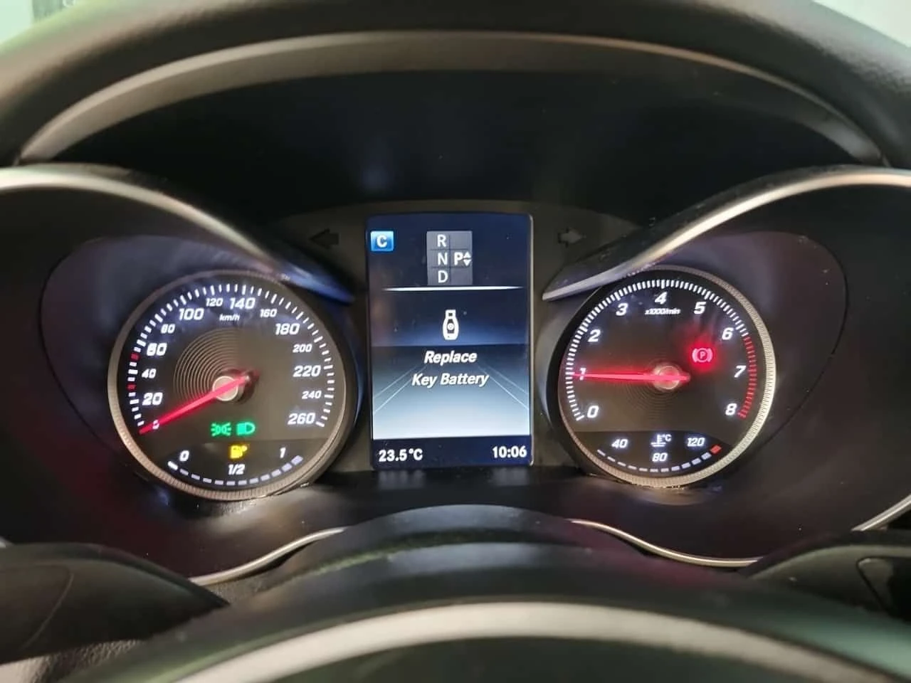 Mercedes-Benz C 300 * CARFAX * ПОДГРЕВИ * ПАНОРАМА, снимка 10 - Автомобили и джипове - 53818862