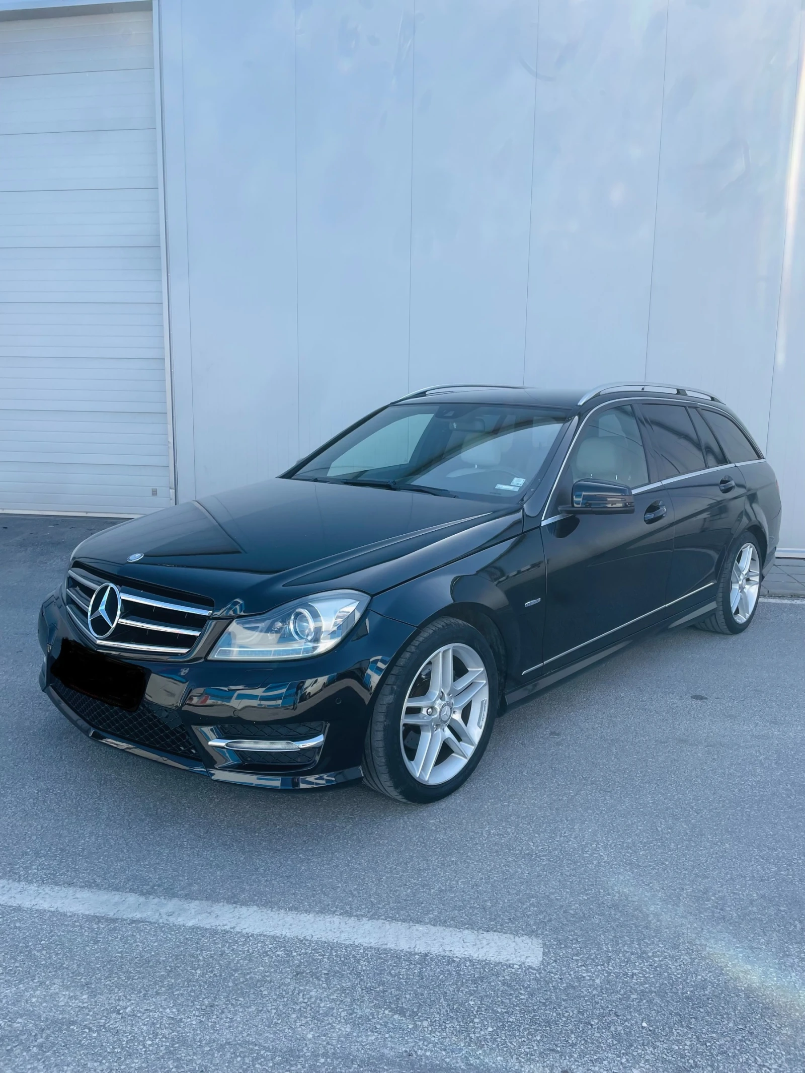 Mercedes-Benz C 250 AMG Line, снимка 4 - Автомобили и джипове - 53841981