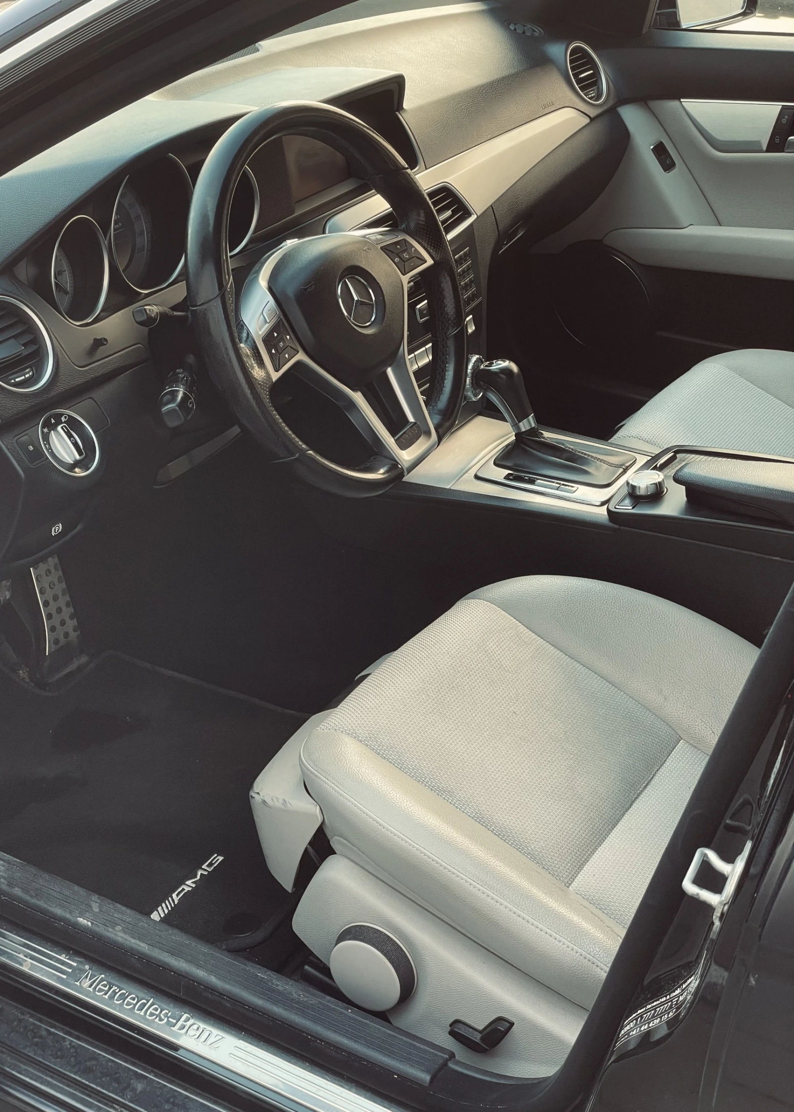 Mercedes-Benz C 250 AMG Line, снимка 7 - Автомобили и джипове - 53841981