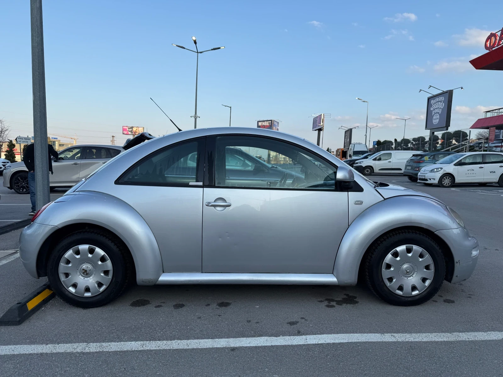 VW New beetle 1.9 TDI 90 к. с., снимка 8 - Автомобили и джипове - 53850002