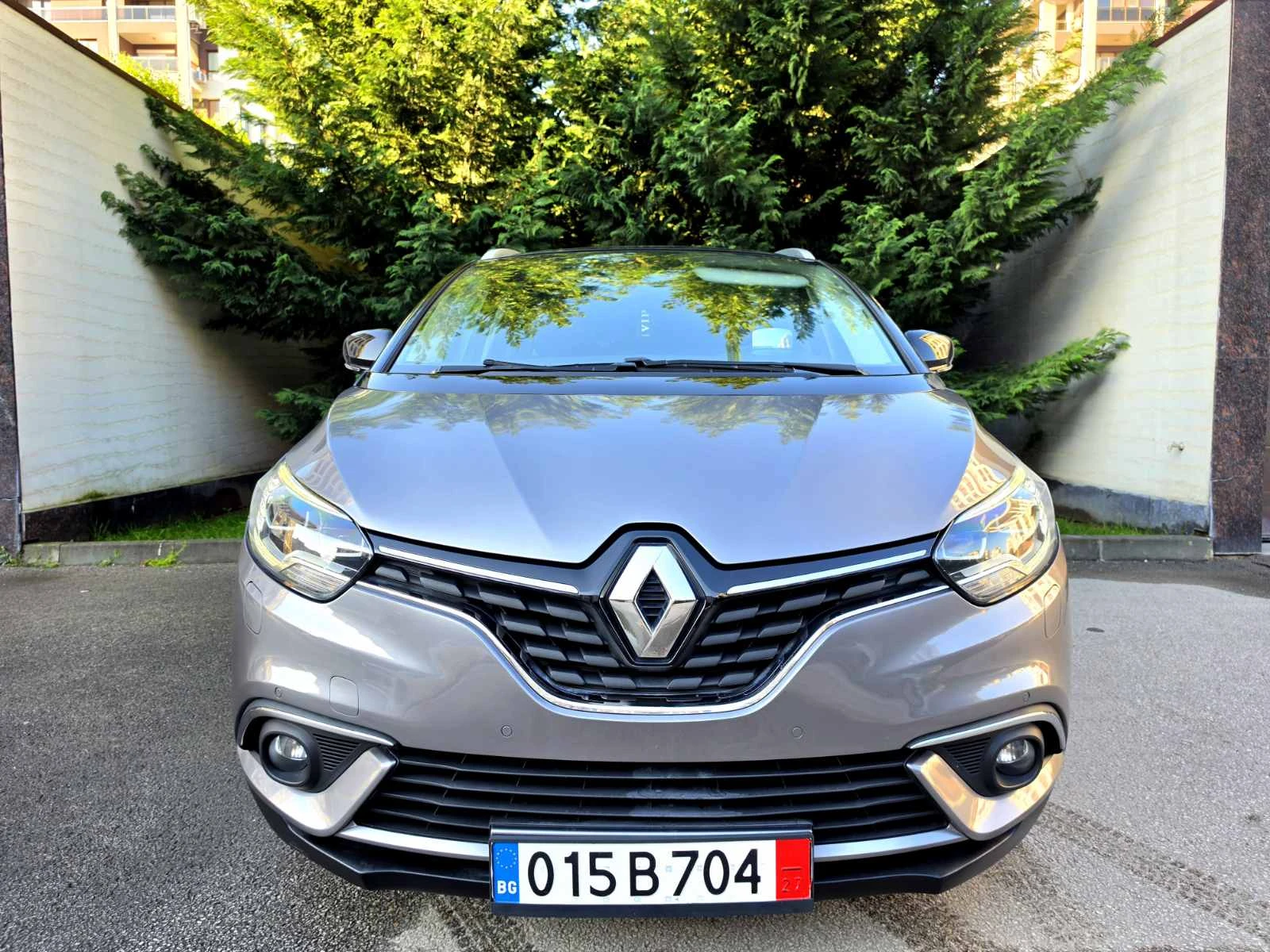 Renault Grand scenic, снимка 2 - Автомобили и джипове - 54226927