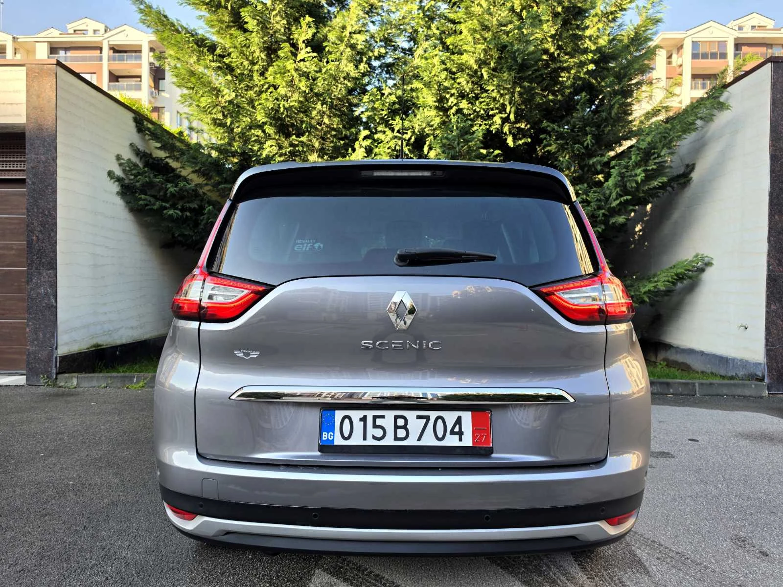 Renault Grand scenic, снимка 6 - Автомобили и джипове - 54226927