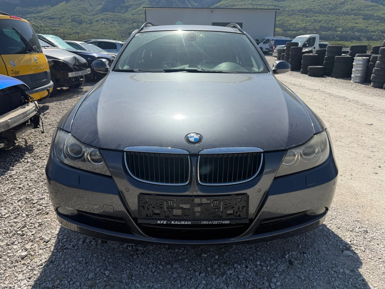 BMW 325 2.0/218кс Ксенон Автоматик Нави, снимка 2 - Автомобили и джипове - 54345573