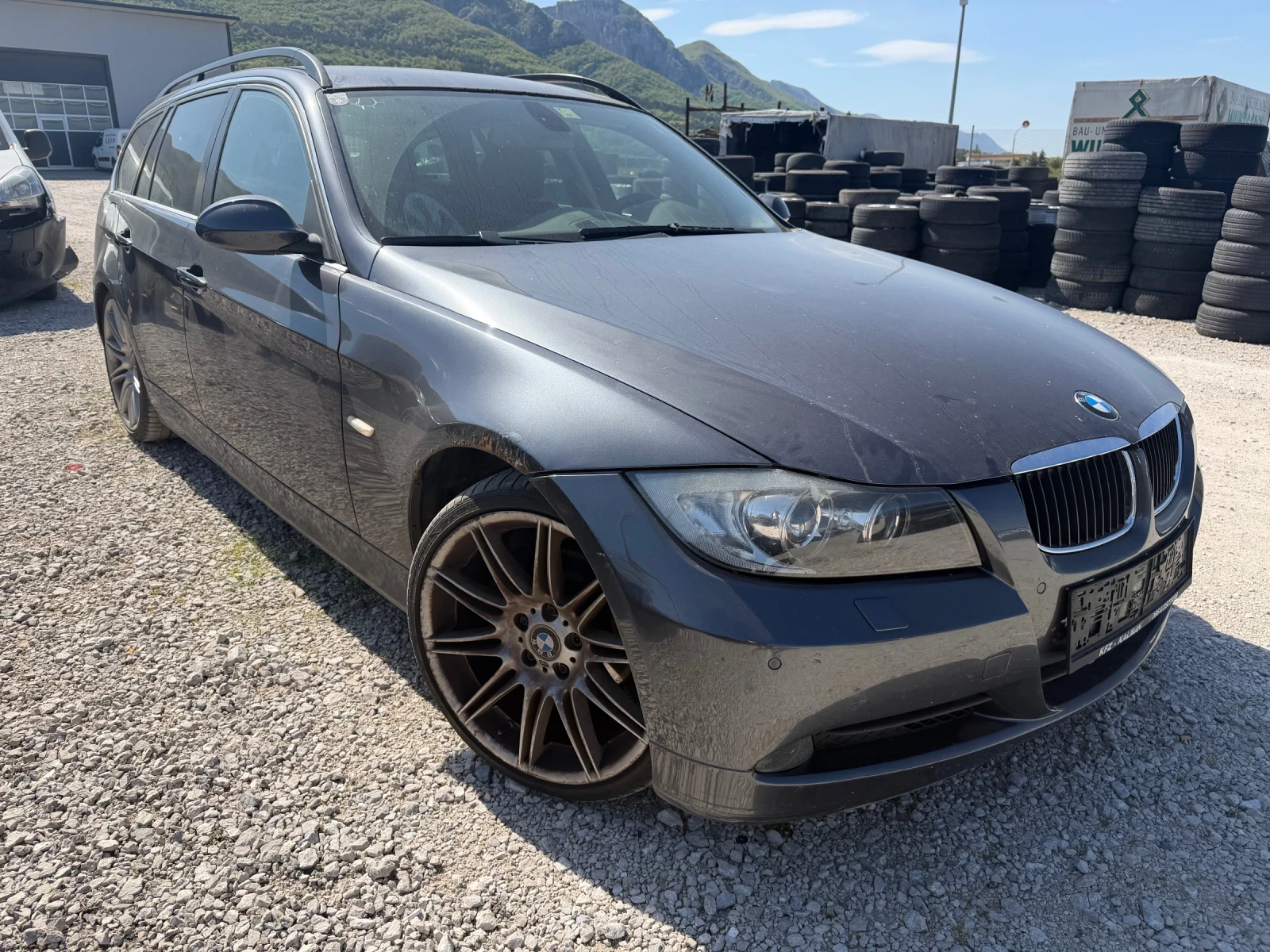 BMW 325 2.0/218кс Ксенон Автоматик Нави, снимка 3 - Автомобили и джипове - 54345573