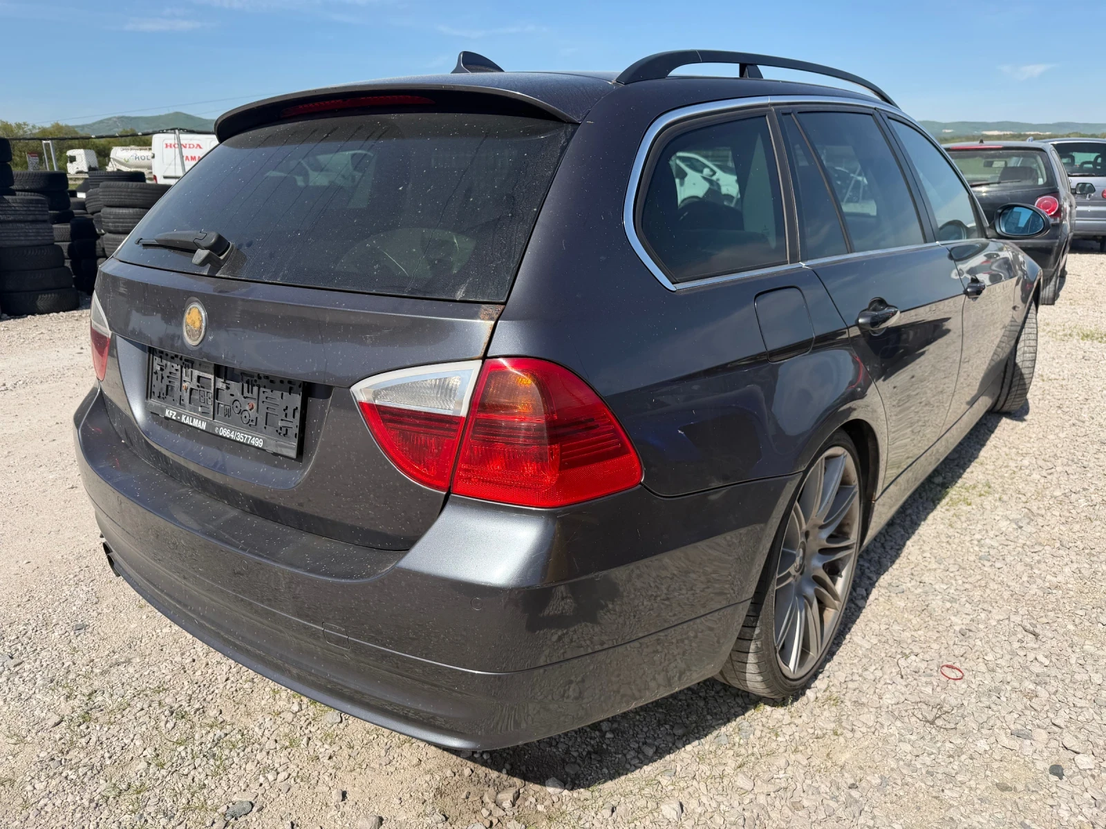 BMW 325 2.0/218кс Ксенон Автоматик Нави, снимка 6 - Автомобили и джипове - 54345573
