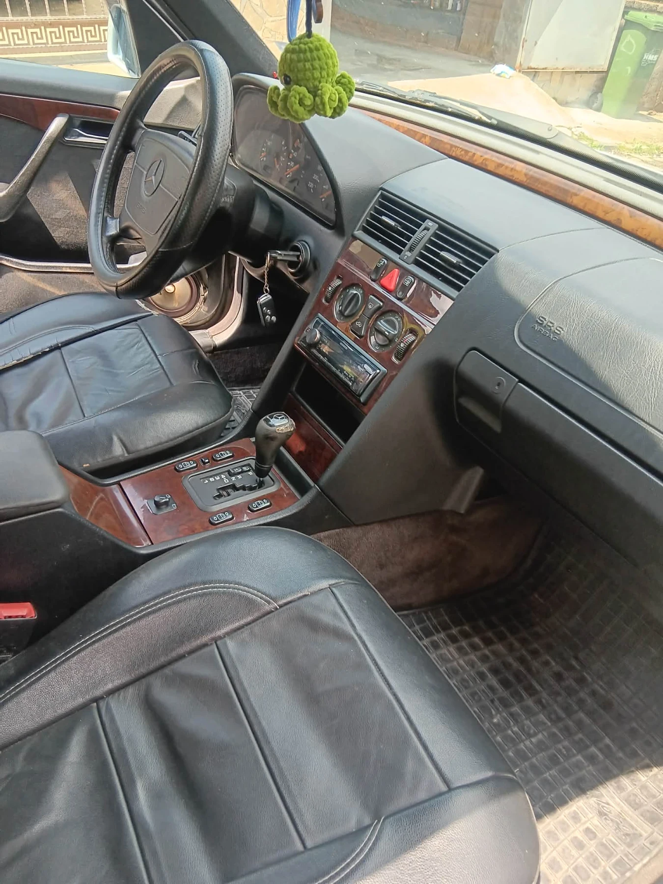 Mercedes-Benz C 250, снимка 14 - Автомобили и джипове - 54659662