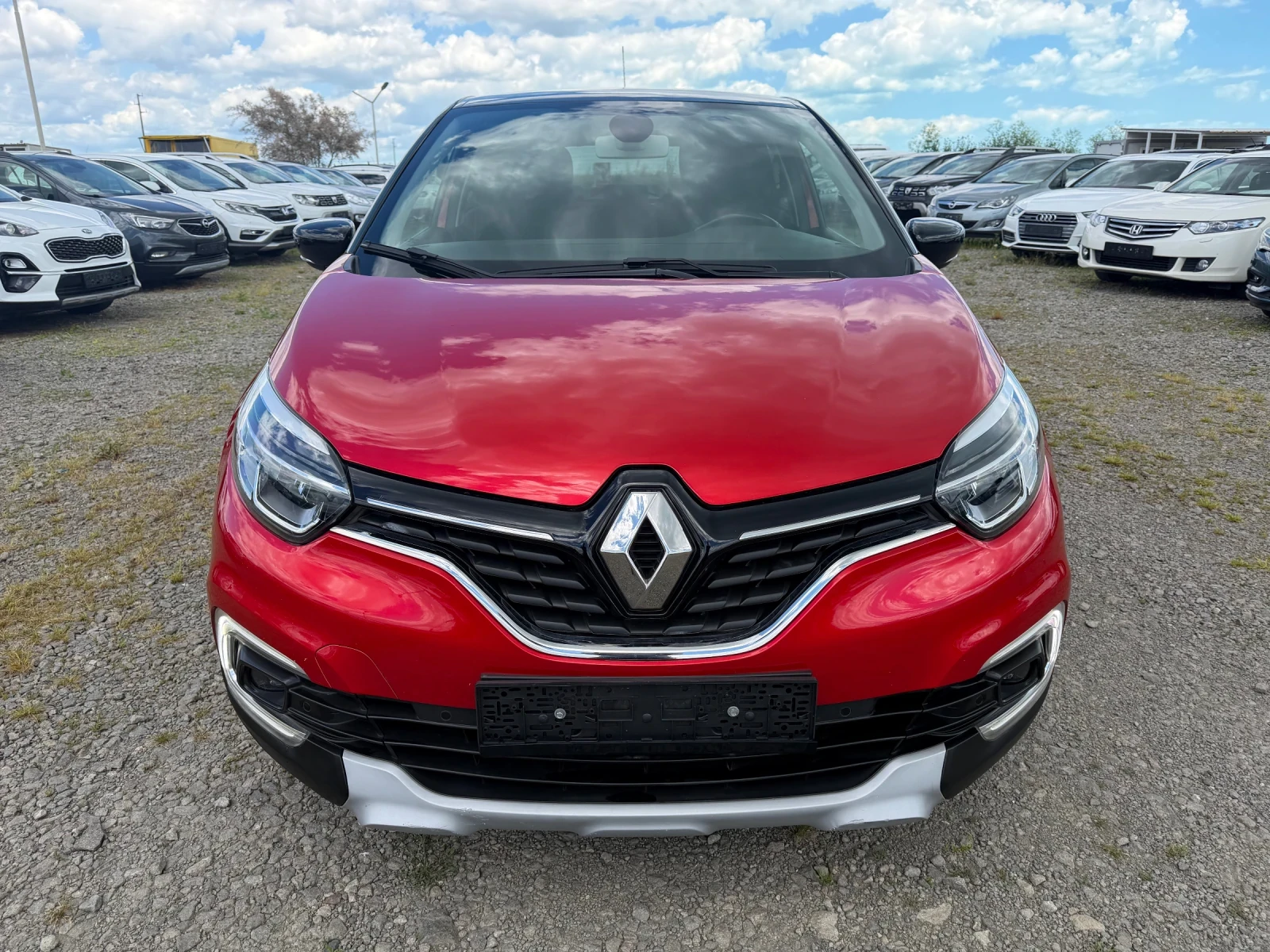 Renault Captur 1.33 ШВЕЙЦАРИЯ 88000 км., снимка 8 - Автомобили и джипове - 54711018