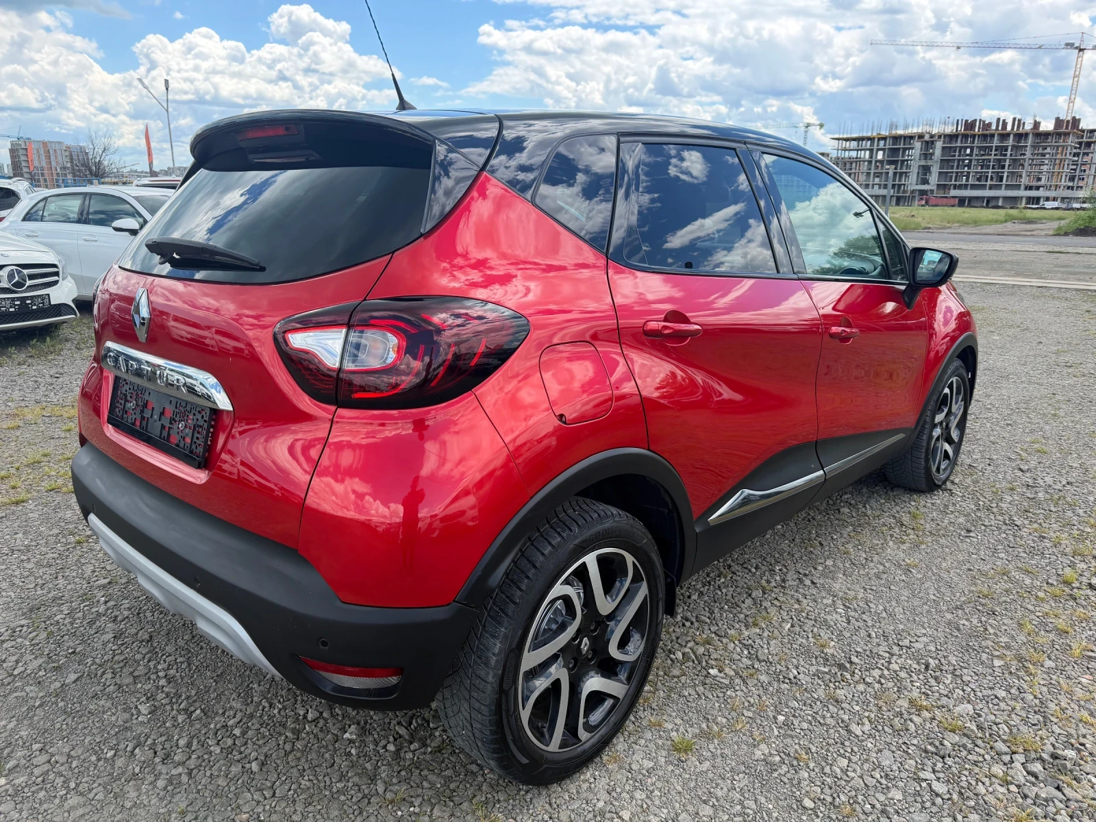 Renault Captur 1.33 ШВЕЙЦАРИЯ 88000 км., снимка 3 - Автомобили и джипове - 54711018