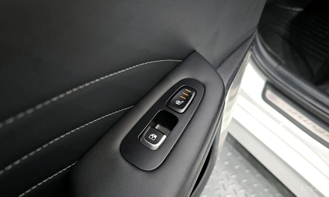 Kia Stinger 3.3 GT Masters* HARMAN KARDON* HEAD-UP* 360 CAM* , снимка 16 - Автомобили и джипове - 54894106