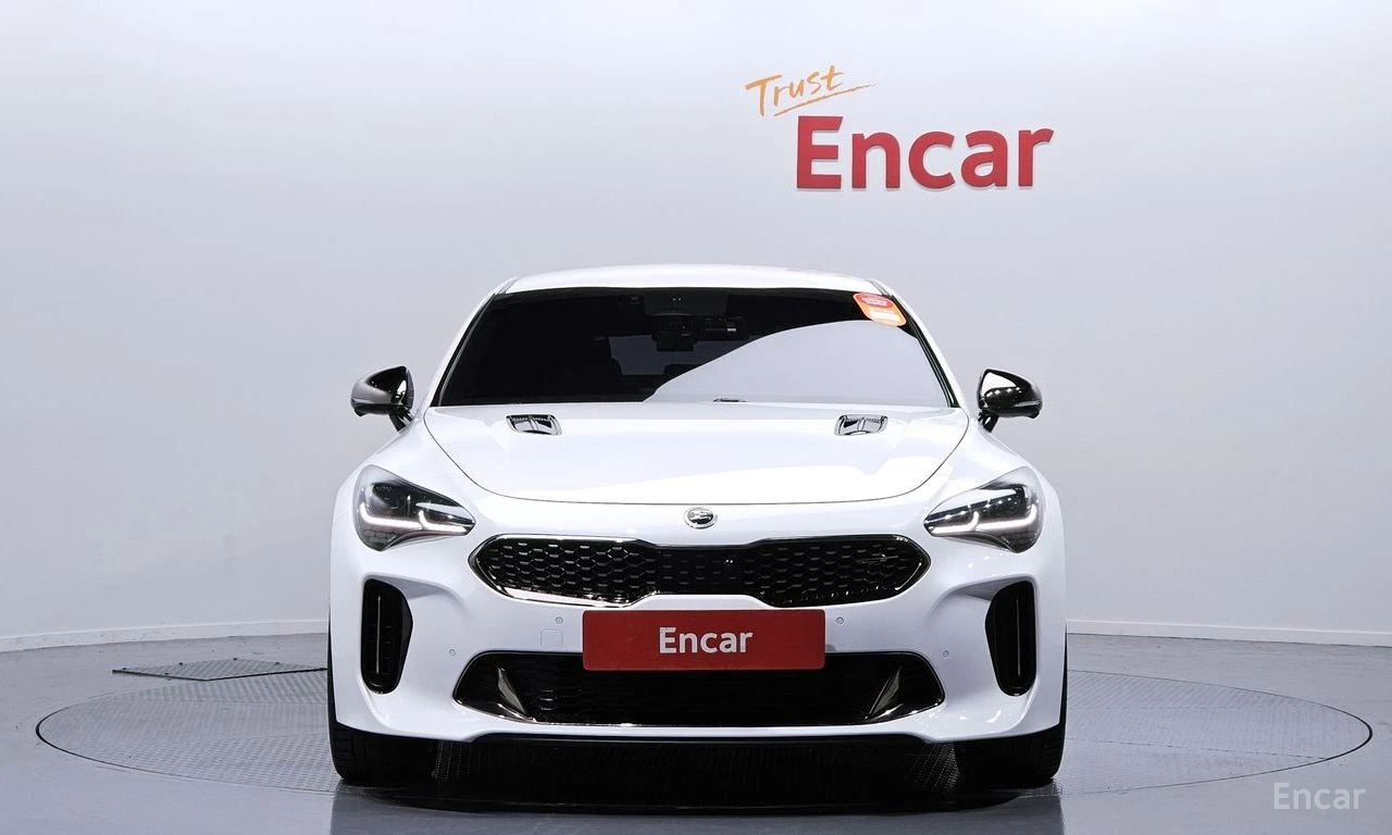Kia Stinger 3.3 GT Masters* HARMAN KARDON* HEAD-UP* 360 CAM* , снимка 2 - Автомобили и джипове - 54894106