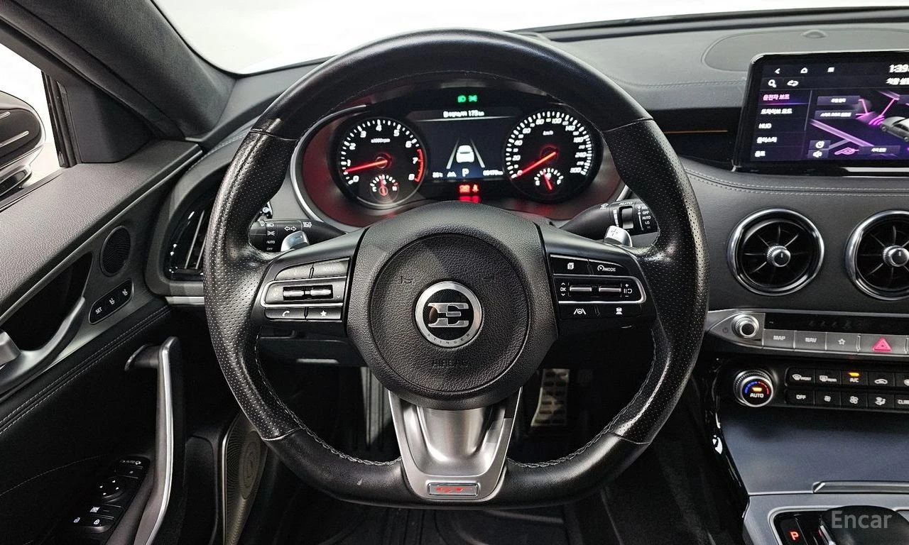 Kia Stinger 3.3 GT Masters* HARMAN KARDON* HEAD-UP* 360 CAM* , снимка 9 - Автомобили и джипове - 54894106