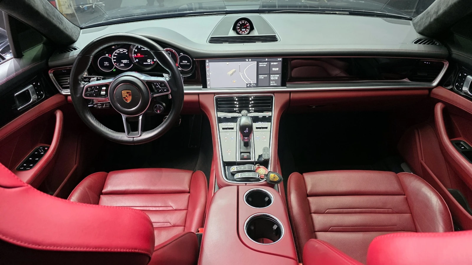Porsche Panamera 971* Turbo* Pano* Navi* Keyless, снимка 7 - Автомобили и джипове - 55252471