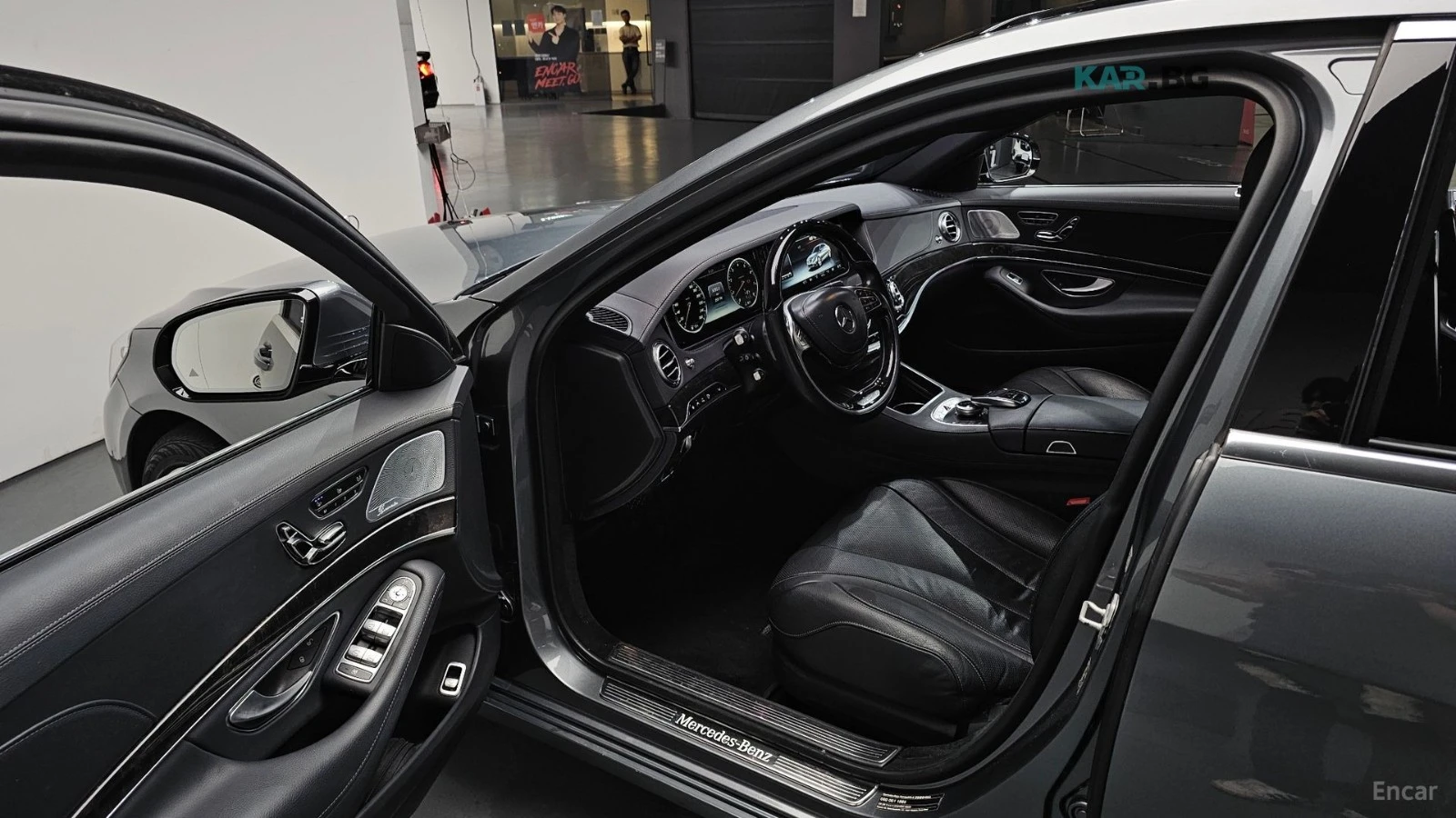 Mercedes-Benz S 400 LONG 4MATIC* МОНИТОРИ* КОЖА* ОБДУХВ* ПАНО* 360, снимка 8 - Автомобили и джипове - 55298875