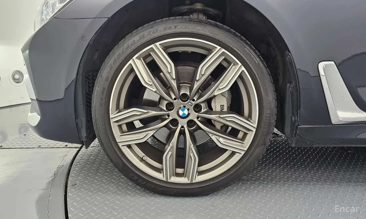 BMW 730 * 730Ld xDrive M Sport* АВТОКРЕДИТ * , снимка 5 - Автомобили и джипове - 56180233