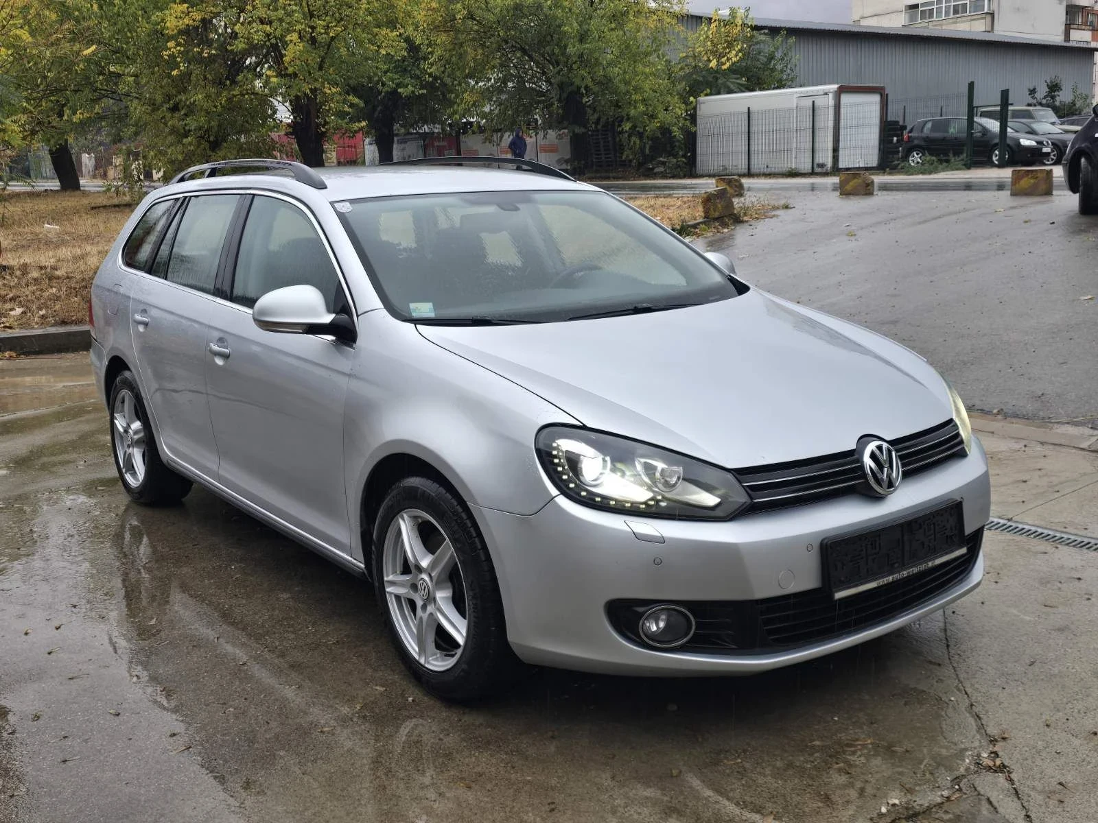 VW Golf 1.6TDI LED, снимка 14 - Автомобили и джипове - 56613373