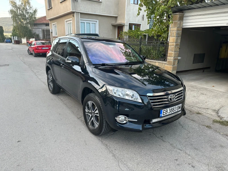 Toyota Rav4 2.2 D4D, снимка 1 - Автомобили и джипове - 46721713