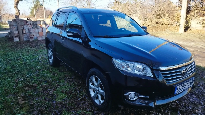 Toyota Rav4 2.2 D4D FACELIFT, снимка 6 - Автомобили и джипове - 47998706