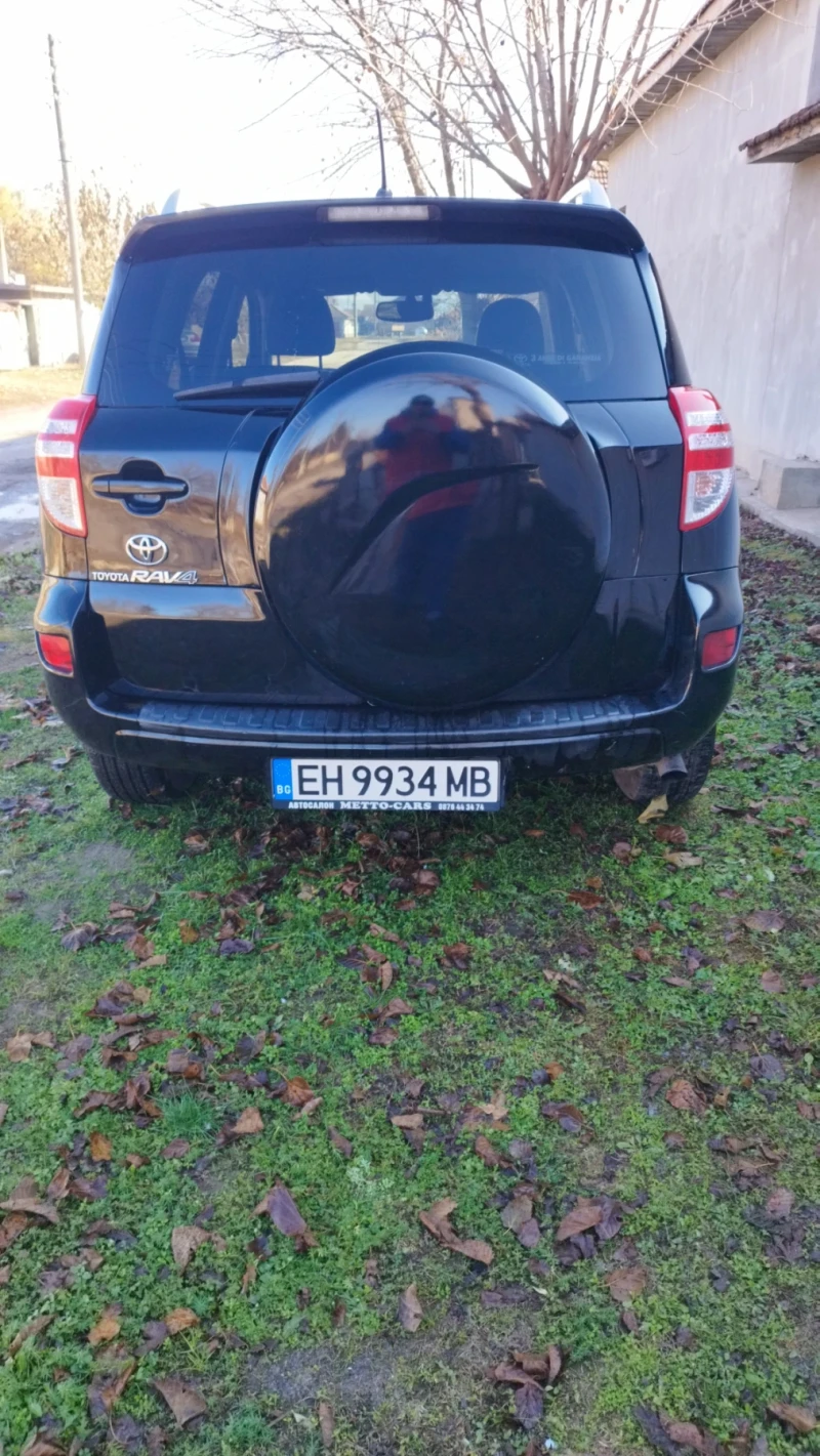 Toyota Rav4 2.2 D4D FACELIFT, снимка 3 - Автомобили и джипове - 47998706